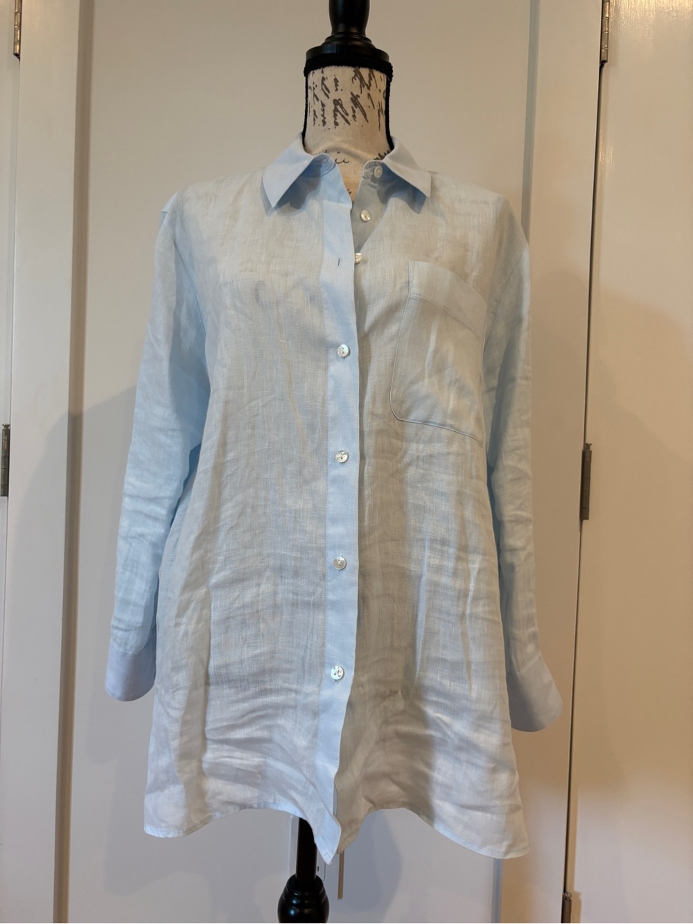Linen blouse approximately size 10/12 probably Vince